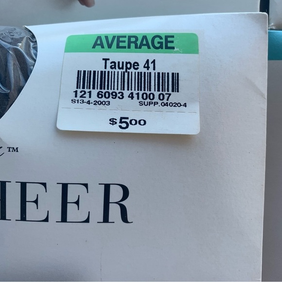 🆕 Vintage Silky Sheer Caress Panty Hose Panty Hose Bundle Group Lot of 4 - Picture 7 of 13